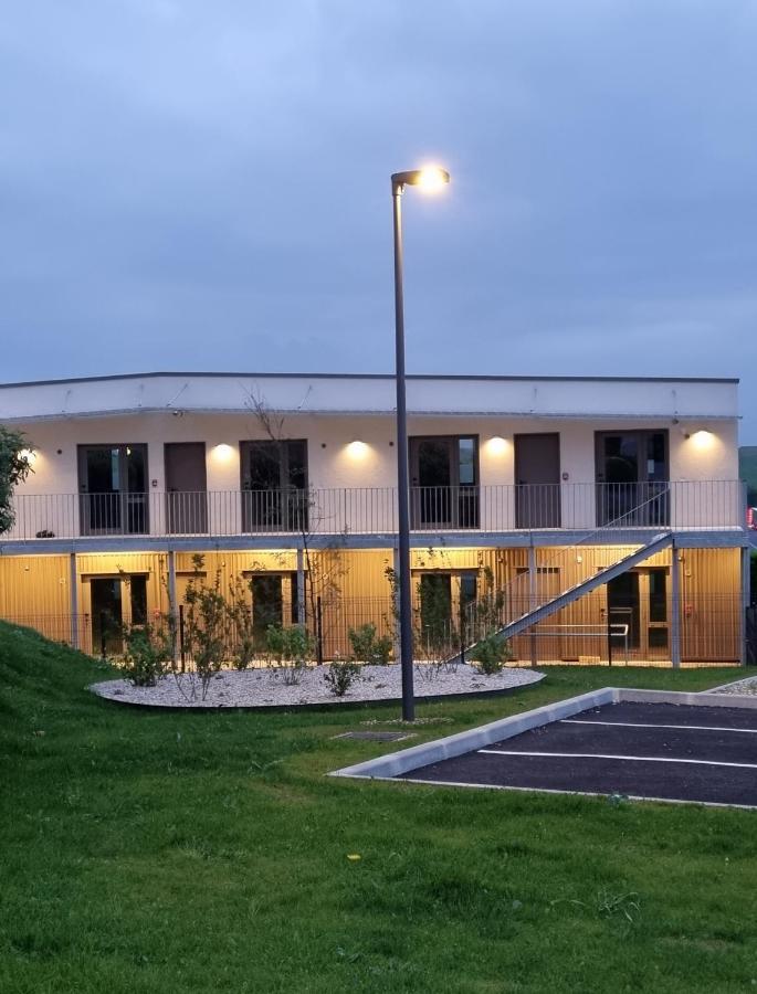 Kyriad Angouleme Nord Champniers- Hotel & Residence Eksteriør billede